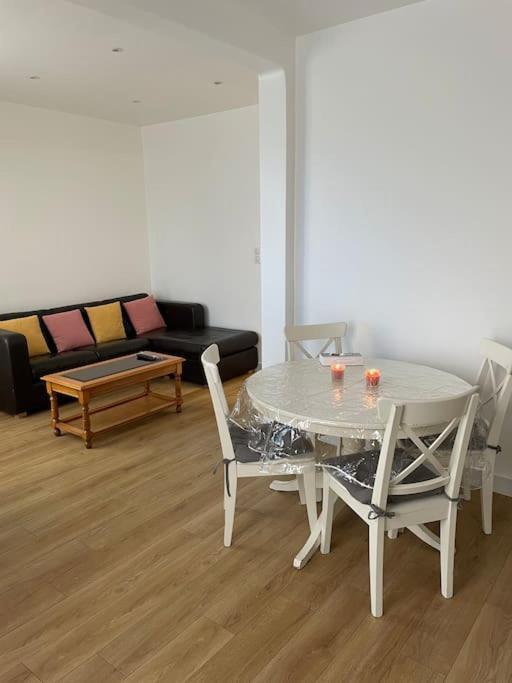 Paris Centre Clamart Hopital Percy Appart 2 Pieces Tres Lumineux Grand Ngoại thất bức ảnh